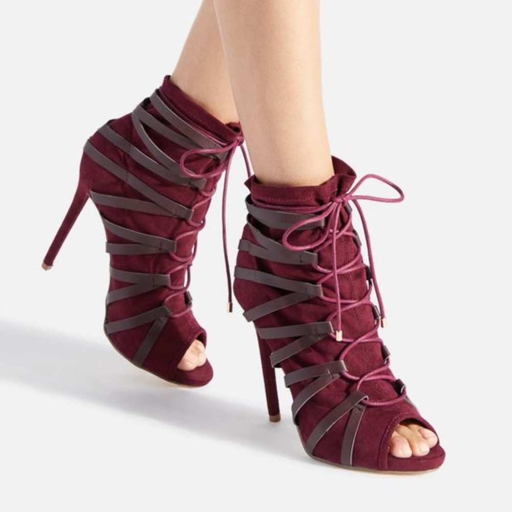 CLEAR OUT SALE Just Fab Maylee sz8.5 straps lace up peekaboo heels burgundy